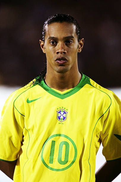 Ronaldinho Brazil 2004–06 Home Jersey