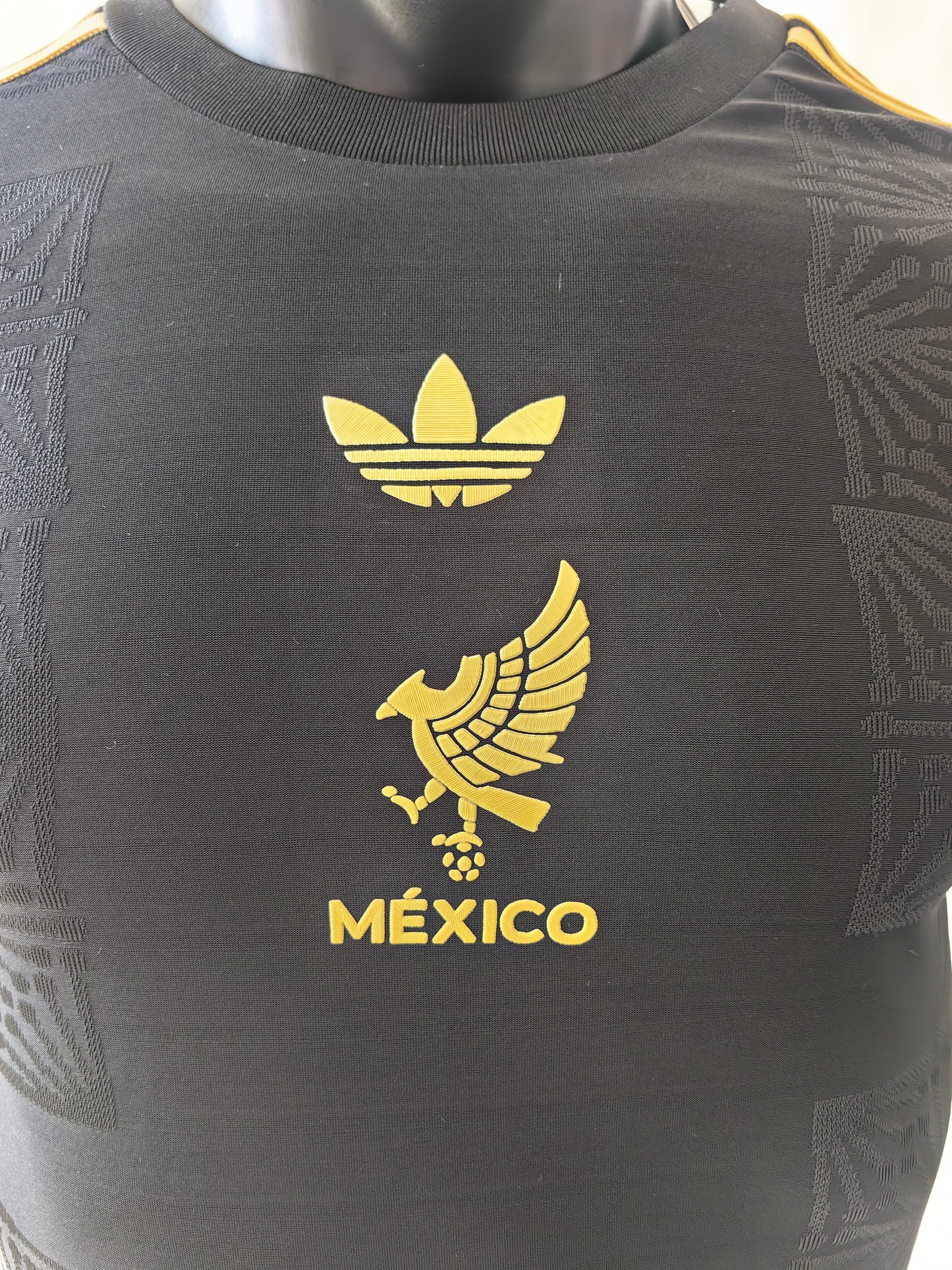 Mexico 2025/26 Black Special Souvenir Jersey – Player Variation